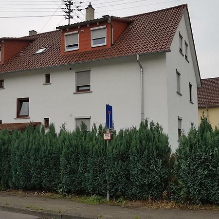Outletcity Ferienwohnung Apartment 2 Metzingen  Exterior photo